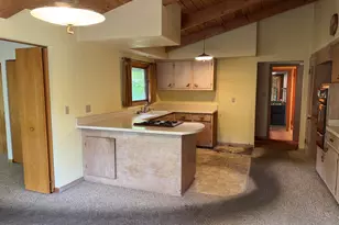 10117 N Greenview Dr, Mequon, WI 53092 - Photo 10