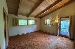 10117 N Greenview Dr, Mequon, WI 53092 - Photo 14