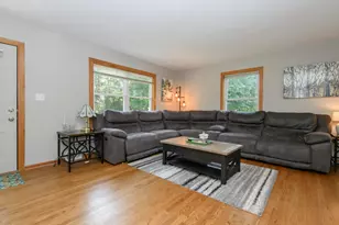8991 S 29th St, Franklin, WI 53132 - Photo 8
