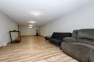 8991 S 29th St, Franklin, WI 53132 - Photo 20