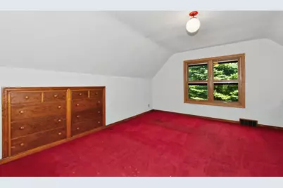 708 S 110th St, West Allis, WI 53214 - Photo 18