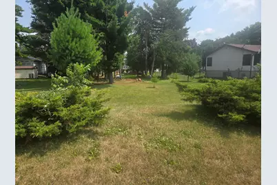 409  Clinton St, Horicon, WI 53032 - Photo 6