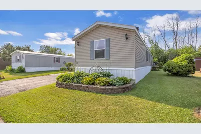 33 S Hiawatha Cir, Sheboygan, WI 53081 - Photo 20