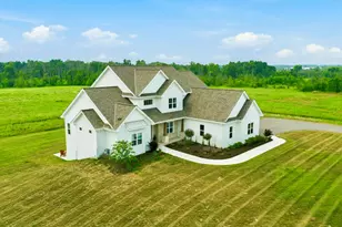 14141 N Lake Shore Dr, Mequon, WI 53097 - Photo 2