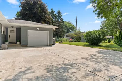 1333  Bluebird Ter, Waukesha, WI 53188 - Photo 26