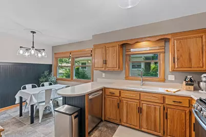 1333  Bluebird Ter, Waukesha, WI 53188 - Photo 10