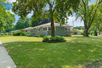 1333  Bluebird Ter, Waukesha, WI 53188 - Photo 2