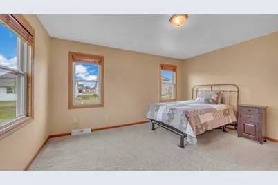 1031  Covington Dr, Sheboygan Falls, WI 53085 - Photo 8