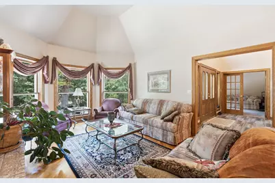 S86W30485  Stonegate Dr, Mukwonago, WI 53149 - Photo 8