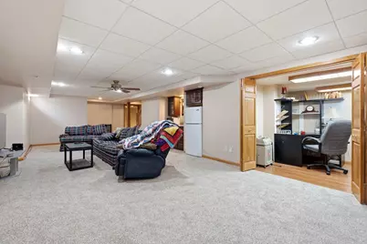 S86W30485  Stonegate Dr, Mukwonago, WI 53149 - Photo 40
