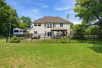 S86W30485  Stonegate Dr, Mukwonago, WI 53149 - Photo 46