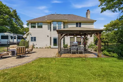S86W30485  Stonegate Dr, Mukwonago, WI 53149 - Photo 52