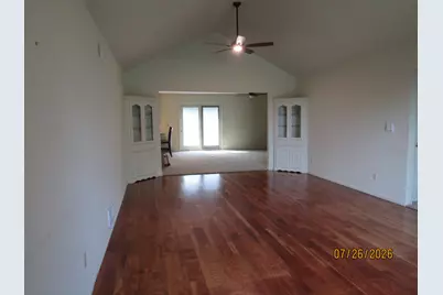 5320 W Lake Dr, West Bend, WI 53095 - Photo 4