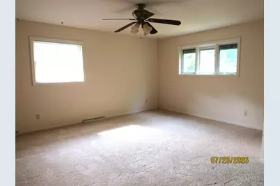 5320 W Lake Dr, West Bend, WI 53095 - Photo 12