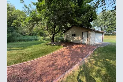 5320 W Lake Dr, West Bend, WI 53095 - Photo 26