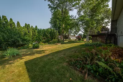 384  Ridge Rd, Juneau, WI 53039 - Photo 16