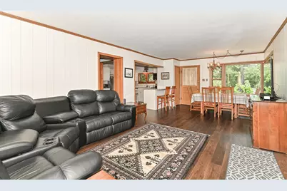 30406  Forest Dr, Burlington, WI 53105 - Photo 18