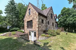 30406 Forest Dr, Burlington, WI 53105 - Photo 4