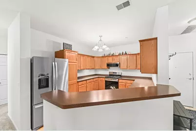 3862 S Lake Dr #105, Saint Francis, WI 53235 - Photo 12