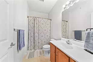3862 S Lake Dr, Saint Francis, WI 53235 - Photo 22