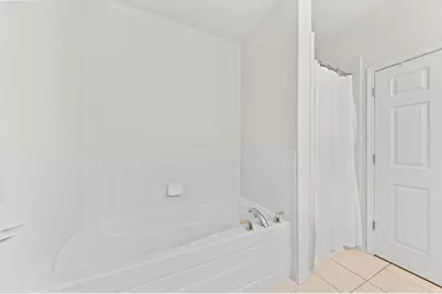 3862 S Lake Dr #105, Saint Francis, WI 53235 - Photo 20