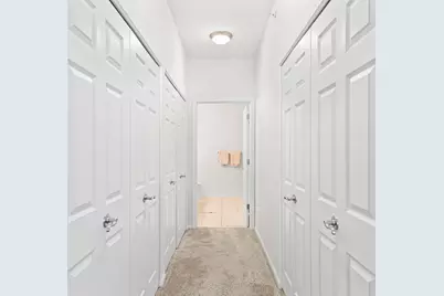 3862 S Lake Dr #105, Saint Francis, WI 53235 - Photo 18