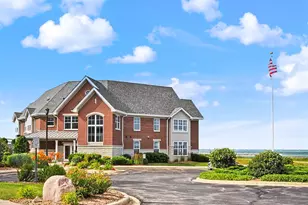 3862 S Lake Dr, Saint Francis, WI 53235 - Photo 26