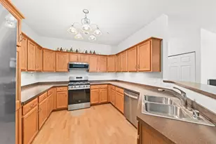 3862 S Lake Dr, Saint Francis, WI 53235 - Photo 2
