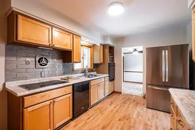 3017 W Franklin Ter, Franklin, WI 53132 - Photo 10