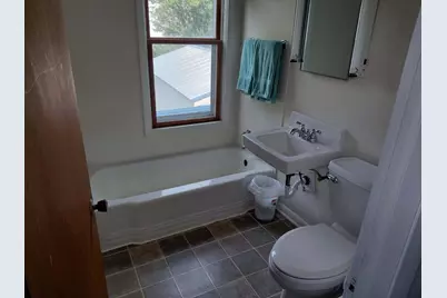 624 E Decker St, Viroqua, WI 54665 - Photo 32