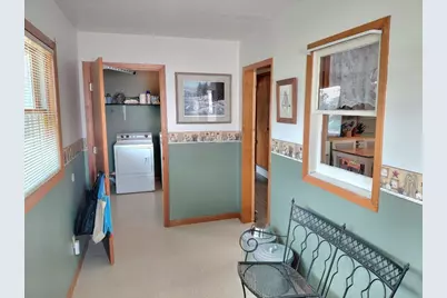 624 E Decker St, Viroqua, WI 54665 - Photo 8