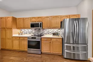 6000 S Buckhorn Ave, Cudahy, WI 53110 - Photo 10