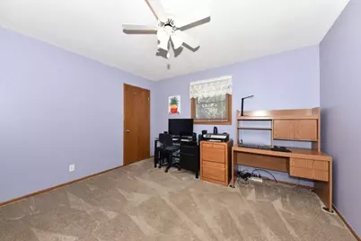 211  Oakview Dr, Slinger, WI 53086 - Photo 16