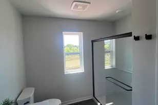 N101W16895 Tanglewood Dr, Germantown, WI 53022 - Photo 12