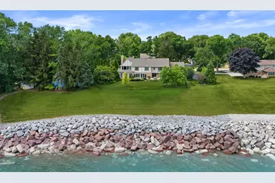 704  Waters Edge Rd, Racine, WI 53402 - Photo 6