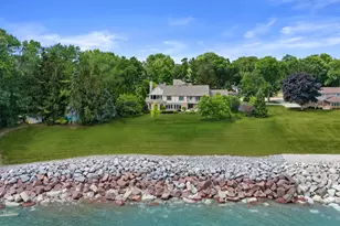 704 Waters Edge Rd, Racine, WI 53402 - Photo 6