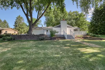 W167  Cottage Ave, Ixonia, WI 53066 - Photo 2
