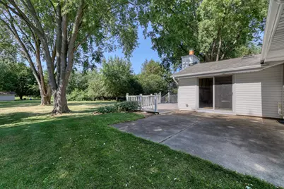 W167  Cottage Ave, Ixonia, WI 53066 - Photo 34