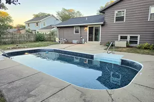 480 E Arthur Dr, Oak Creek, WI 53154 - Photo 32
