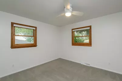 W143N8317  Oxford St, Menomonee Falls, WI 53051 - Photo 22
