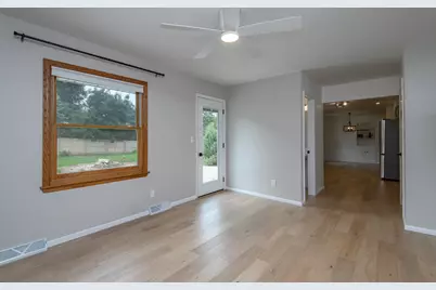 W143N8317  Oxford St, Menomonee Falls, WI 53051 - Photo 20