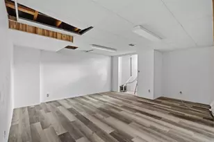 1661 Laurel St, Manitowoc, WI 54220 - Photo 30