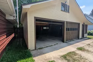 511 N Milwaukee St, Plymouth, WI 53073 - Photo 8