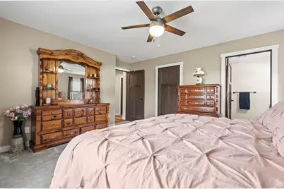 2121  Prairie Pl, Holmen, WI 54636 - Photo 12