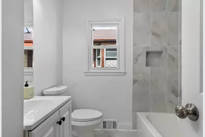 5968 N 36th St, Milwaukee, WI 53209 - Photo 12