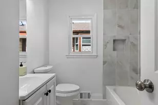 5968 N 36th St, Milwaukee, WI 53209 - Photo 12