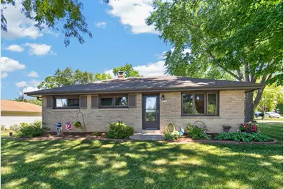 10380 S Chicago Rd, Oak Creek, WI 53154 - Photo 1