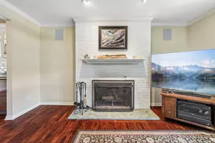 5109 N Woodburn St, Whitefish Bay, WI 53217 - Photo 12