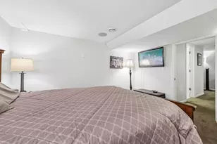 5109 N Woodburn St, Whitefish Bay, WI 53217 - Photo 50
