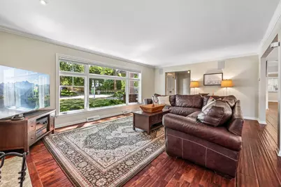 5109 N Woodburn St, Whitefish Bay, WI 53217 - Photo 10